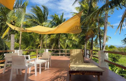 Sonsonate Cottage | Beachfront Guest House Surrounded by Nature