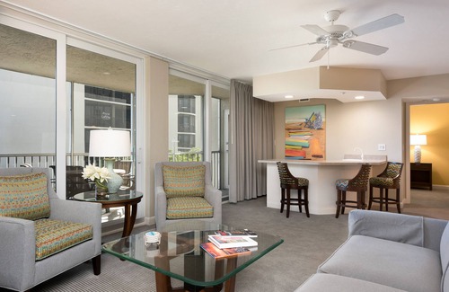 South Island House | Beachfront Haven: Spacious Suites with Kitchen & Balcony | 3 Units