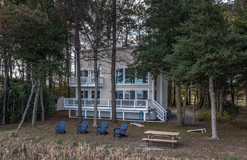 Edwardsville House | Beachfront hideaway on the Chesapeake Bay!