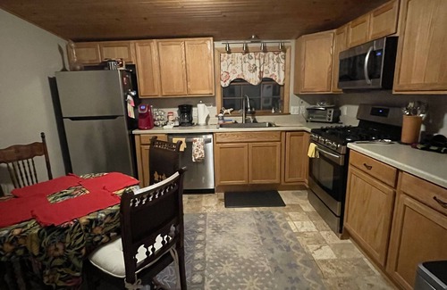 Dunkirk Condo | Beachfront Historical home 1Br/1Ba apt on Lake Erie w/Balcony, WiFi, Streaming