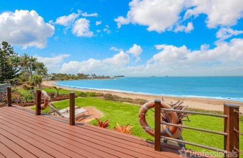 Zilzie House | Beachfront Holiday Cottage