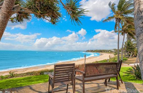 Zilzie House | Beachfront Holiday Cottage