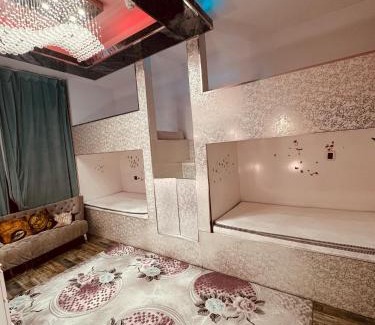 Rumailah Apartment | Beachfront holiday homes with beach,sauna,jacuzzi,cafe,restaurants and more