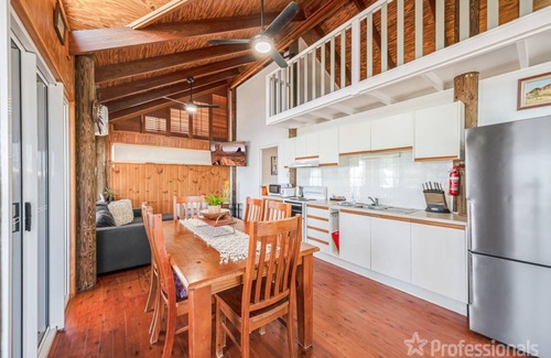 Zilzie House | Beachfront Holiday House