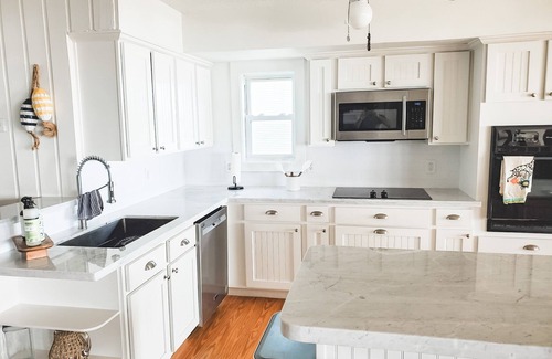 Terramar Beach House | BEACHFRONT Home -4 Bedroom 3 Bath -Spectacular View! -Welcome large families!nn