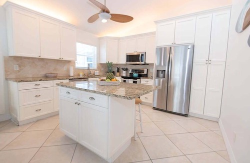 Fort Pierce Shores House | Beachfront Home Away | 2BR/2BA + Fall Discounts