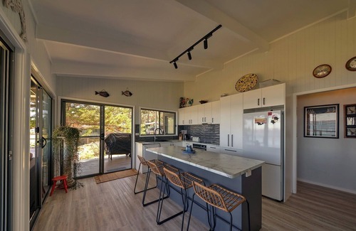 Long Beach House | Beachfront Home relax and enjoy paradise 14day rental discounts