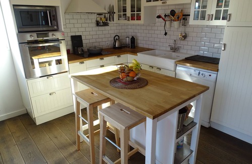 Lantic House | Beachfront house, heated pool, spa and sauna, 5 min from the beaches, 8 people