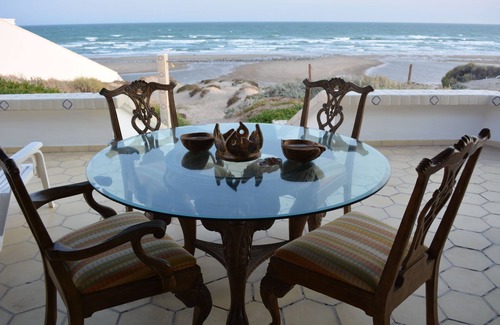 Las Conchas House | Beachfront House in Las Concha's.