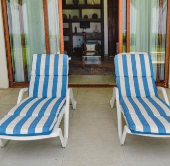 Anton Lizardo Apartment | Beachfront house Private beach Pool 6 people