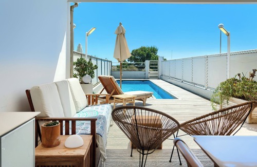 Playa de Almarda House | Beachfront house with private pool