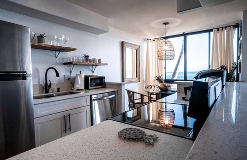 Poipu Condo | BEACHFRONT KUHIO SHORES POIPU GORGEOUS OCEAN VIEWS 10 STEPS TO WATER FROM CONDO