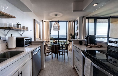 Poipu Condo | BEACHFRONT KUHIO SHORES POIPU GORGEOUS OCEAN VIEWS 10 STEPS TO WATER FROM CONDO