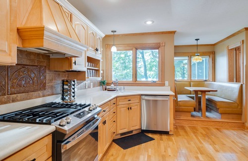 Chisago City House | Beachfront Lake Home with new Jacuzzi hot tub, 15 min to Taylors Falls