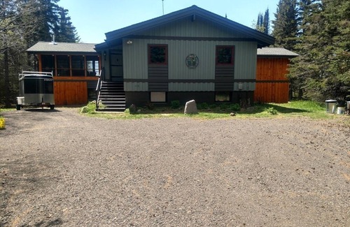 Grand Marais Cottage | Beachfront Lake Superior TwelveMileRock.com