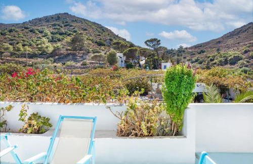 Patmos House | Beachfront Lampis Dolphin 3