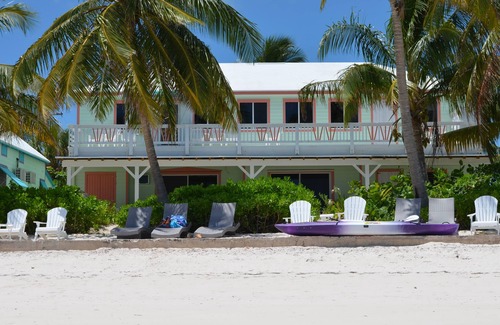 Spanish Wells Apartment | Beachfront large one bedroom studio, adjoining studio can be added to make 2/2.