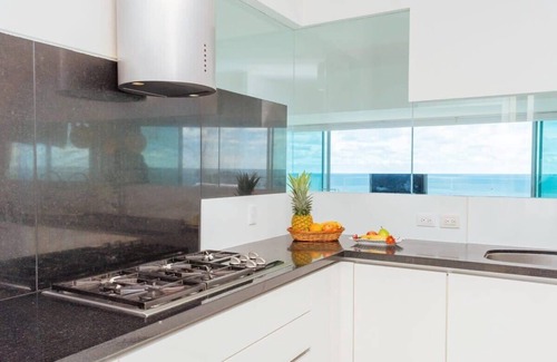 Ixtapa Apartment | Beachfront Luxe Penthouse Private Pool and Spa Tub