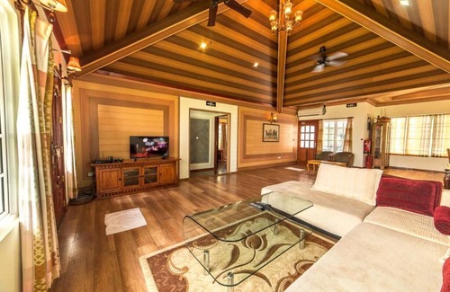 Gan Bed & Breakfast | Beachfront Luxe room in Gan island - near the beach (bnb)