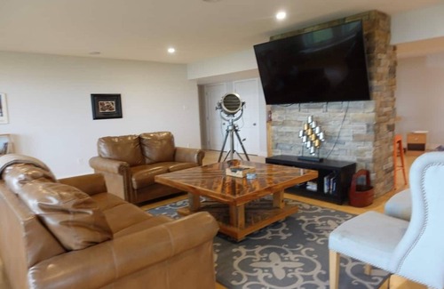 Tatamagouche Cottage | Beachfront luxury home w/Hot tub