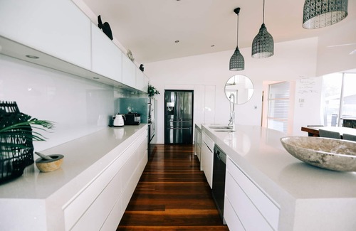 Werri Beach House | Beachfront Luxury Home - SALTASH