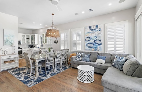 Delos House | Beachfront Luxury | Remodeled | Pools | Beach Gear | 3 Patios | Beach Service