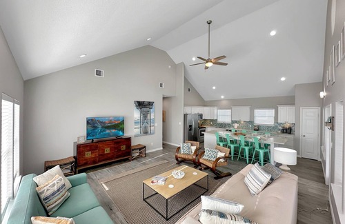 Port Bolivar House | Beachfront Oasis-1- Book For A Relaxing Getaway!