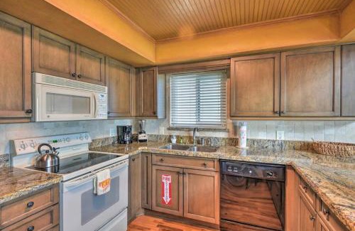 Painters Hill House | Beachfront Oasis w/Game Room & Ocean Views!