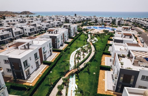 Bogaz Apartment | Beachfront one-bedroom apartment in hotel-like resort in Bogaz