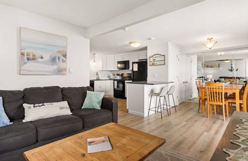 Salisbury Beach Condo | Beachfront | Panoramic Views | "Oceanfront Oasis"
