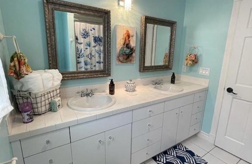 Floridana Beach House | Beachfront Paradise! GREAT FAMILY Vacation! SALTWATER HEATED POOL