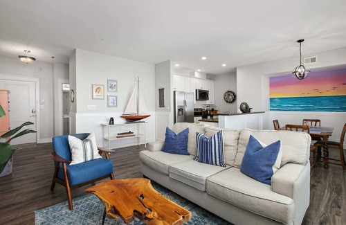 Red Fish Cove Condo | Beachfront Paradise! Beautiful Beachfront Views - Brand New Elevator