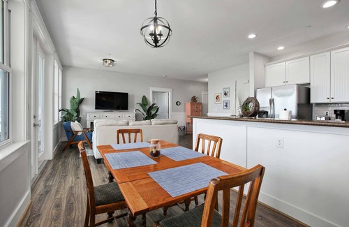 Red Fish Cove Condo | Beachfront Paradise! Beautiful Beachfront Views - Brand New Elevator
