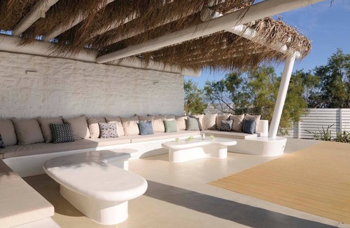 Chrissi Akti Villa | Beachfront Paros Villa | Villa Sandshell | 4 Bedrooms | Direct Access to Beach.