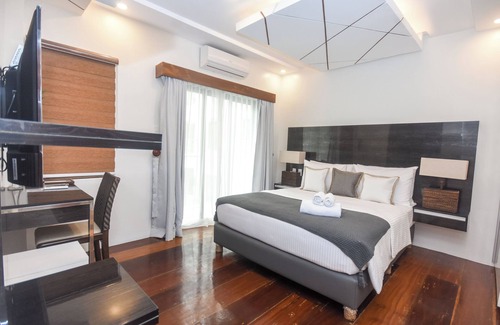 Aklan Province Resort | Beachfront Penthouse 3-BR resort in Boracay Island with private dip pool