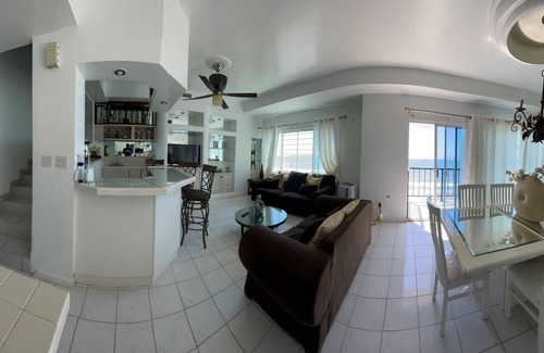 Centro Playas Condo | Beachfront Penthouse in downtown Rosarito Beach