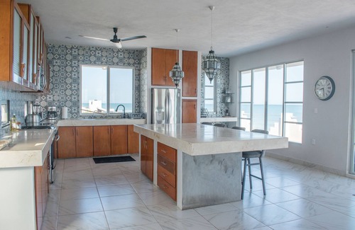 Chelem Condo | Beachfront Penthouse with pool and amazing views