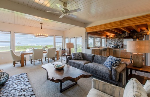 Arch Cape House | Beachfront, Pet-Friendly, 3 bed, 2 bath, multiple decks, fireplace, big yard, ping pong table.