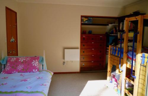 Kaiteriteri House | Beachfront Playground