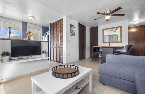 Mediania Alta Apartment | Beachfront | Pool | Balcony | Parking