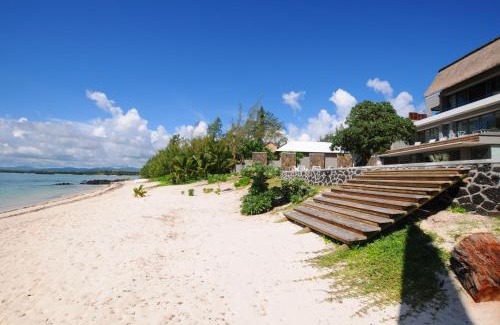 Poste Lafayette Apartment | Beachfront & Pool Poste Lafayette