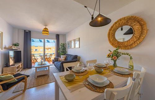Tarifa Apartment | Beachfront, pool, terrace & WIFI