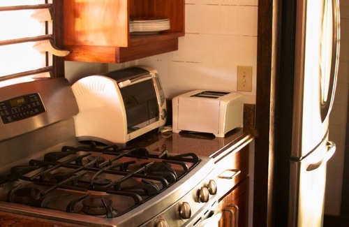 Palmetto Bay Villa | Beachfront, Private Pool, Bar & Restaurant, Dive Shop, Gated Beach Resort.