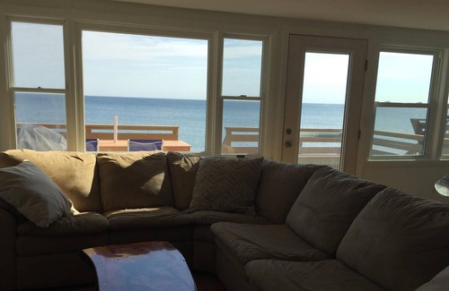 Green Harbor-Cedar Crest House | Beachfront property with panoramic ocean views-private Duxbury Beach