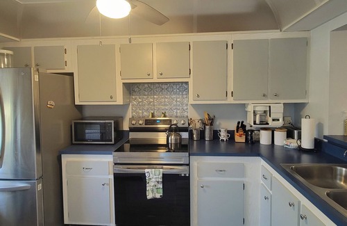 Hutchinson Island South Condo | Beachfront relaxation awaits you