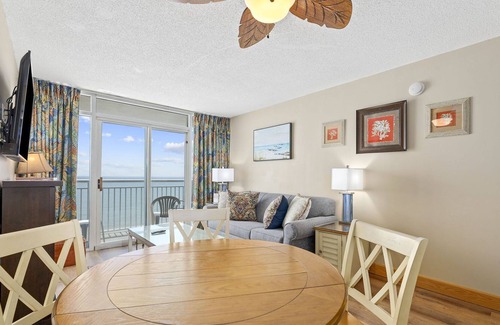 Myrtle Beach Condo | Beachfront Resort w/ Ocean View - Near Boardwalk!