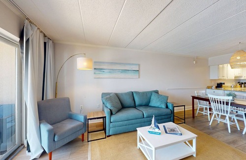 North Ocean City Condo | Beachfront Retreat w/Direct Beach Views, Balcony, Pool, Hot Tub, WiFi & AC