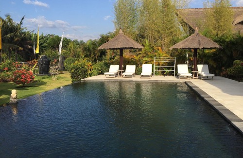 Umeanyar Villa | Beachfront Spacious luxury villa in Seririt Lovina area