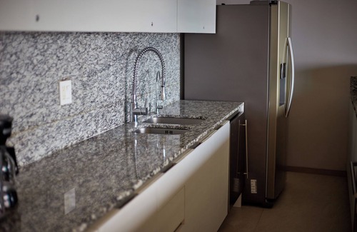 Ixtapa Apartment | BEACHFRONT! SPECTACULAR 3 BEDROOM APARTMENT AT PENINSULA RESIDENCES IXTAPA.