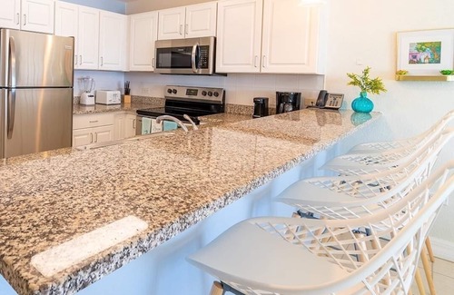 East End Resort | Beachfront Spectacular Full Ocean Views! Wyndham Reef Check in on December 28
